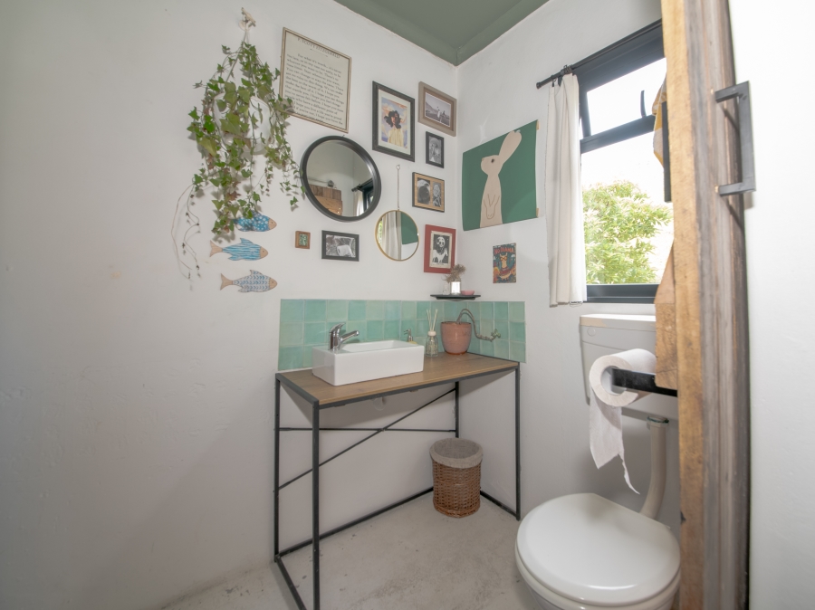 2 Bedroom Property for Sale in Pringle Bay Western Cape